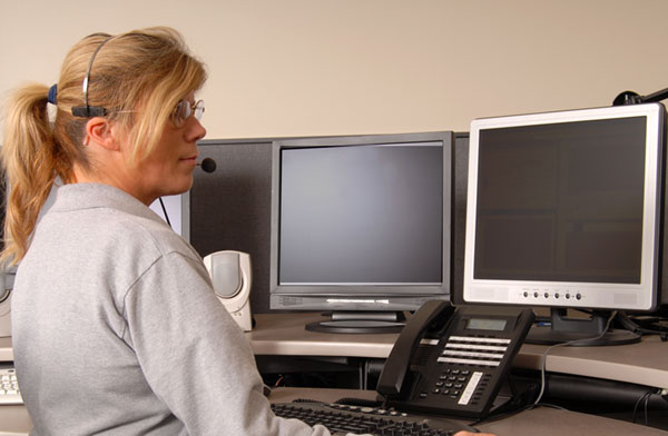 Image of a 9-1-1 Response Employee